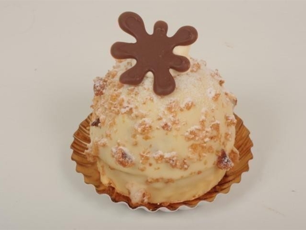 Nougat noten gebakje